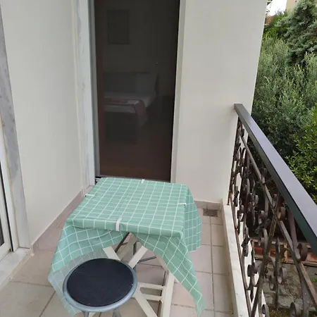 Lägenhet Elena's Néa Fókaia